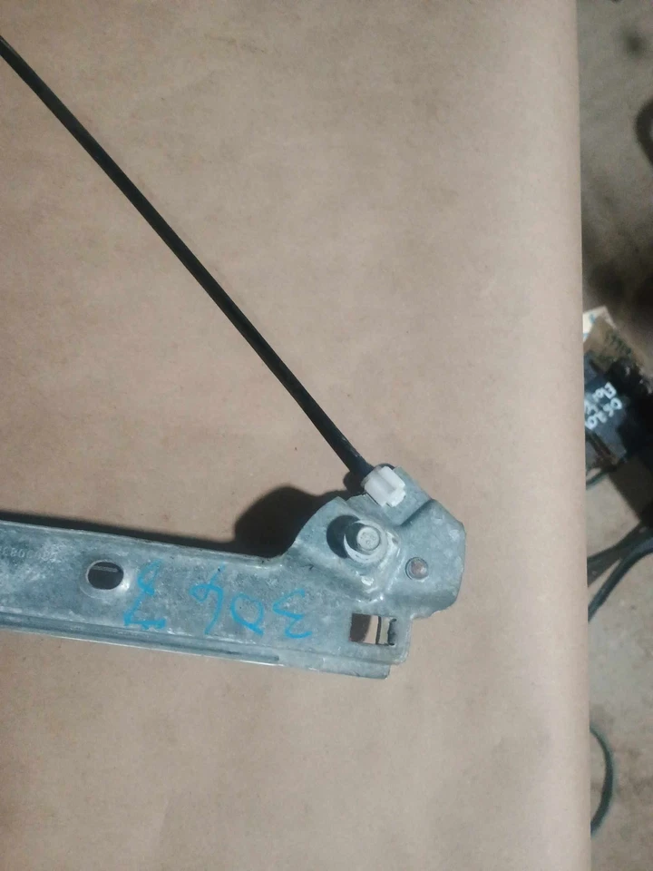 GMC SIERRA 1500 1999-2007 DERECHO 00-06 TAHOE REGULADOR VENTANA ELÉCTRICA OEM Foto 4 de 4