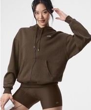 ALO ACCOLADE HOODIE ESPRESSO SIZE MEDIUM BRAND NEW WITH TAGS