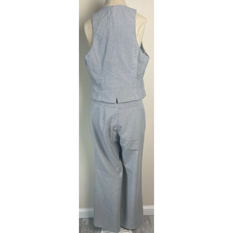 Nine West Black/White Pinstriped Vest Women's Size 10P - Image 3 of 3