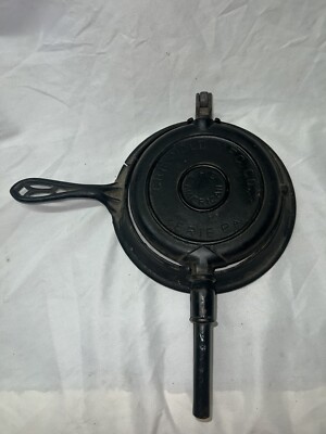 GRISWOLD グリスウォルド社 鋳鉄製 ビンテージ ワッフルメーカー NO7 GRISWOLD グリスウォルド社 鋳鉄製 ビンテージ ワッフルメーカー NO7