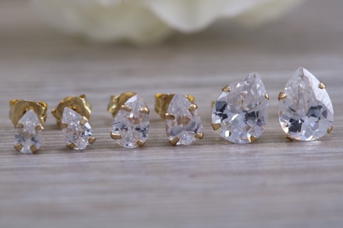9ct Yellow Gold 5 x 3 mm Pear Cut C Z Set Stud Earrings - Picture 7 of 7