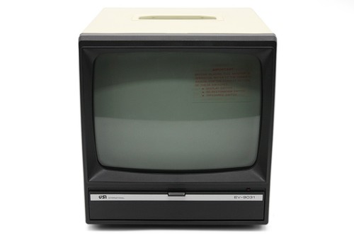 Vtg (1982) Green Monochrome "EV-9031" Video Monitor (9 inch), USI International - Picture 2 of 13