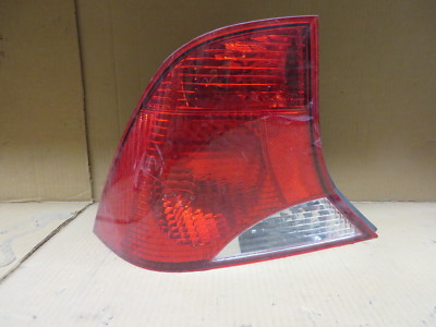 Ford Focus Sedan 02 03 04 2002 2003 2004 Tail Light Driver 3 Bulb Black 