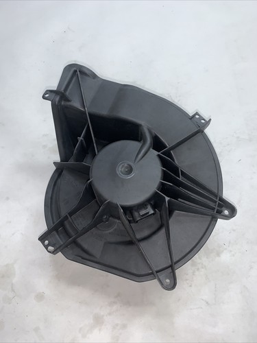 New OEM GM HVAC Motor 52474830 ACDelco 158743 - Picture 3 of 5