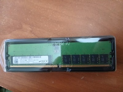 1x32GB Micron DDR5-4800 EC4 ECC UDIMM SERVER RAM Memory (MTC20C2085S1EC48BA1)