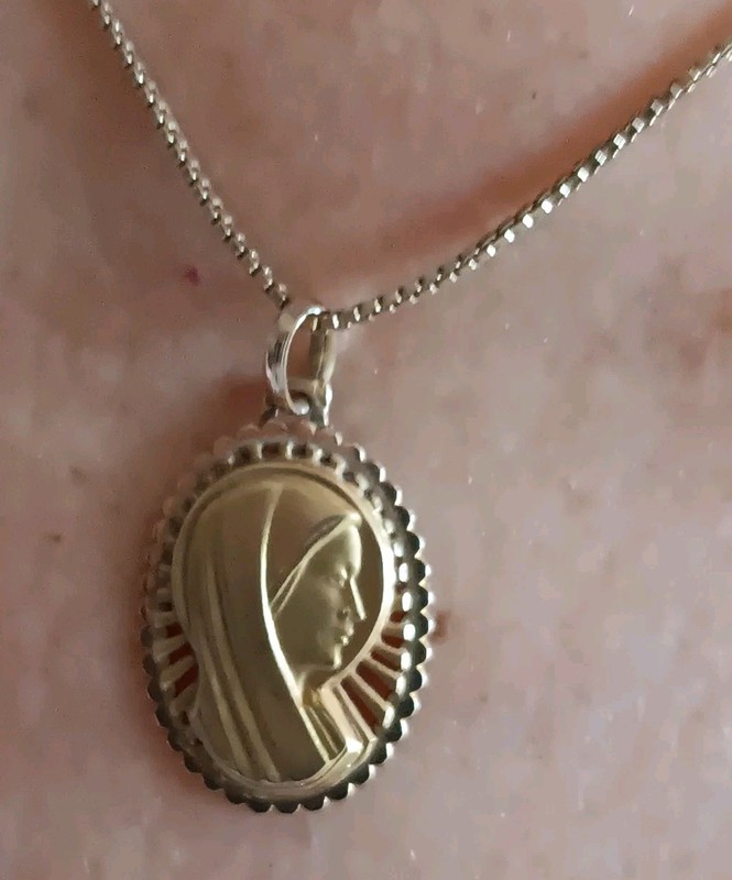 18K GOLD 1964 FRENCH ANTIQUE VIRGIN MARY PENDANT OPEN WORK AMAZING DETAILS .