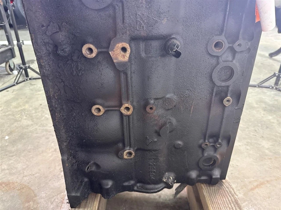 2003-2005 Dodge 2500 Bare Cylinder Block 5.9L Diesel OEM Foto 2 de 4