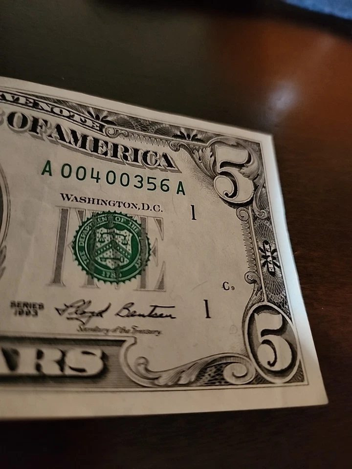 1993 series $5 Bill Low Serial #A00400356 Boston Mass circu 3456 +4 of a kind ;) - Image 3 of 4