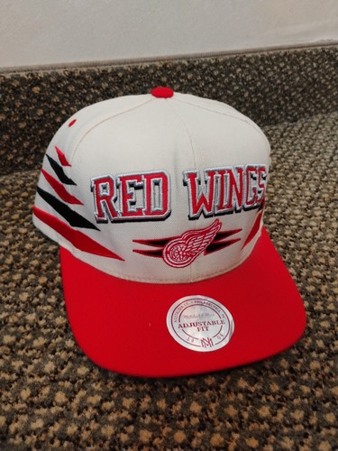 Mitchell & Ness Detroit Red Wings Hat Cap Snapback Diamond Cut Logo Adjustable