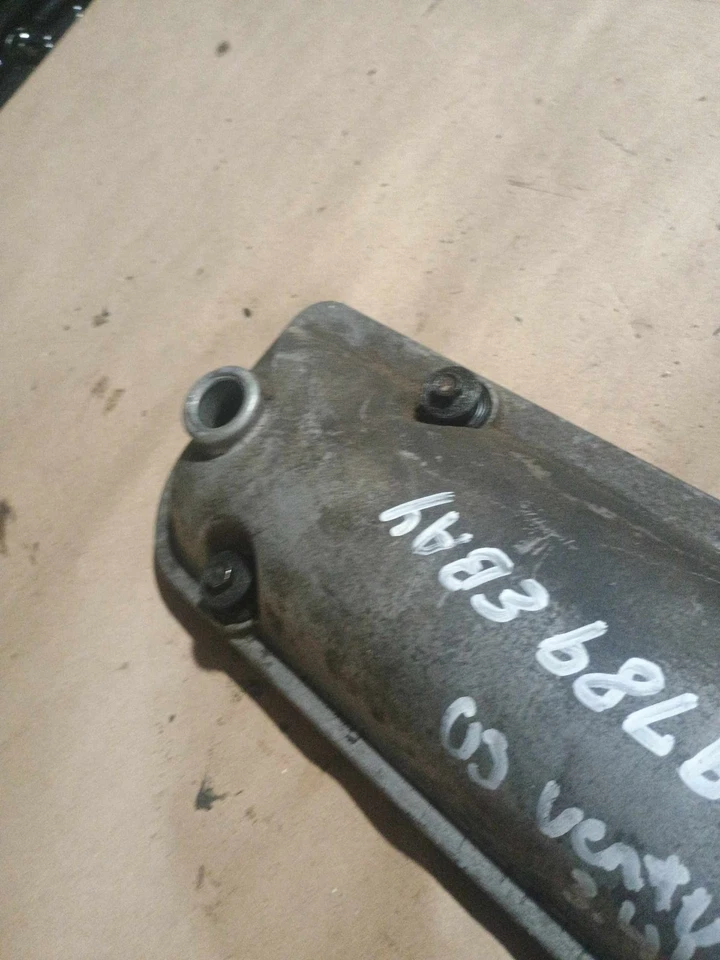 Conjunto de cubierta de válvula derecha Malibu Century Venture 1997-2003 3,4 L OEM Foto 3 de 4