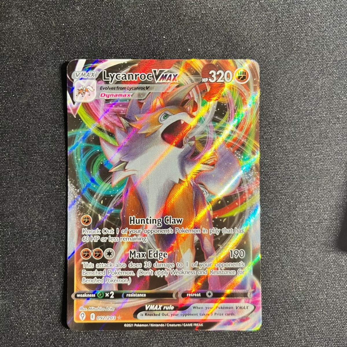 Pokemon TCG- Lycanroc VMAX Ultra Rare SWSH07: Evolving Skies 092/203 NM