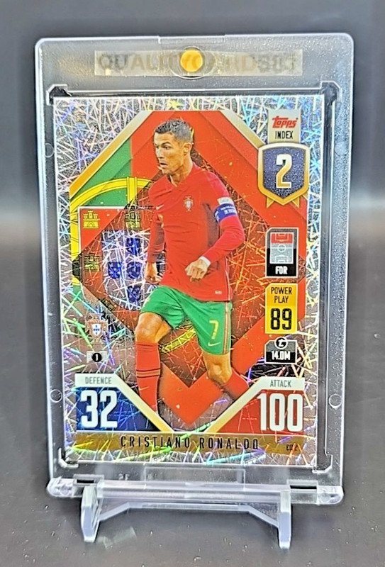 CRISTIANO RONALDO RAINBOW LASER REFRACTOR GAME CARD WITH CASE
