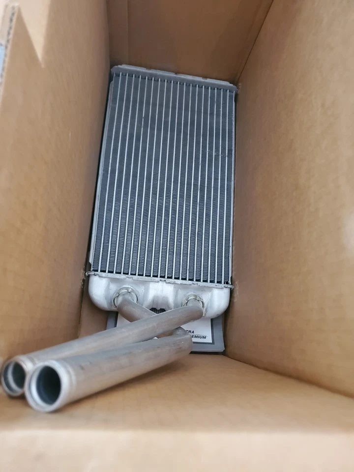 Núcleo calentador de climatización Spectra Premium para Pontiac Bonneville 2000-2005 Foto 3 de 4