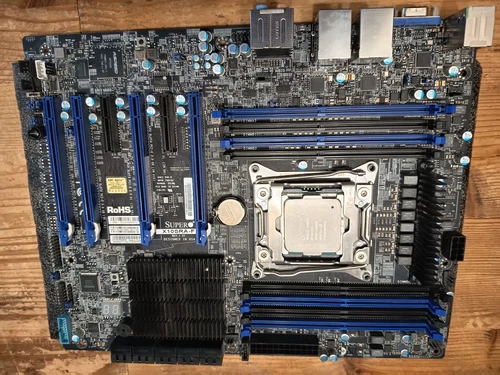Supermicro X10SRA-F mit E5-2640V4, aller Voraussicht nach defekt :(