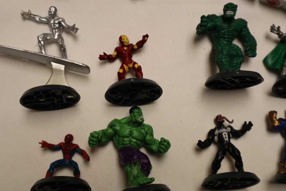 Marvel Heroscape Lote 9 Miniaturas Spider Man Hulk Iron Man  Foto 3 de 4
