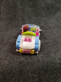 LEGO FRIENDS: Mia's Roadster (41091)  no instructions (C18B1)
