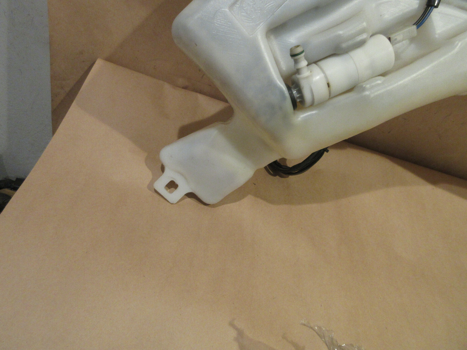 Maserati 4200 - Windshield Washer Bottle / Reservoir  P/N 66420800