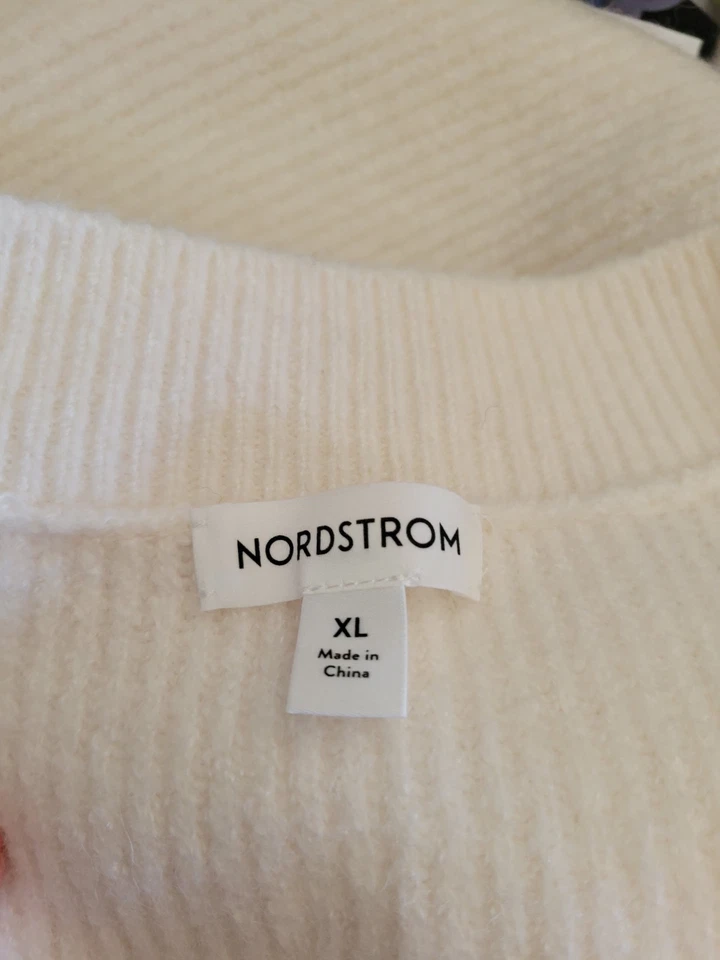 Nuevo con etiquetas Suéter Nordstrom Mezcla de Alpaca y Lana Elegante Acogedor Crema Cuello en V XL Foto 2 de 4