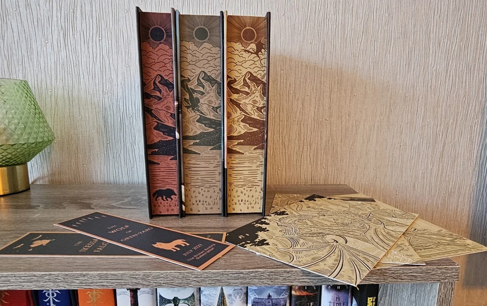 Chronicles Of The Wolf Queen - K.S. Villoso-SIGNED & NUMBERED-The Broken Binding - Image 4 of 4