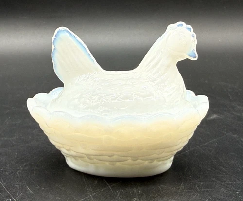 Vintage Westmoreland Milk Glass Mini Hen On Nest Salt Cellar Dip 2”