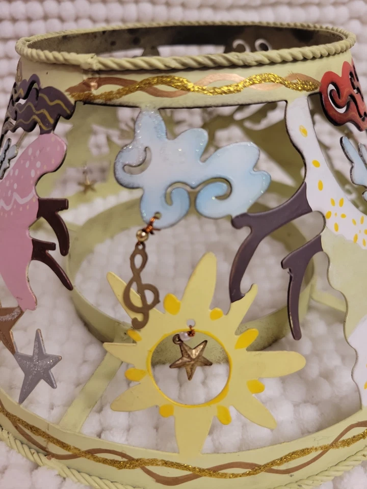 Karen Rossi Arte Vela Lámpara Pantalla Hadas Volando con Luna Sol y Estrellas Foto 2 de 4