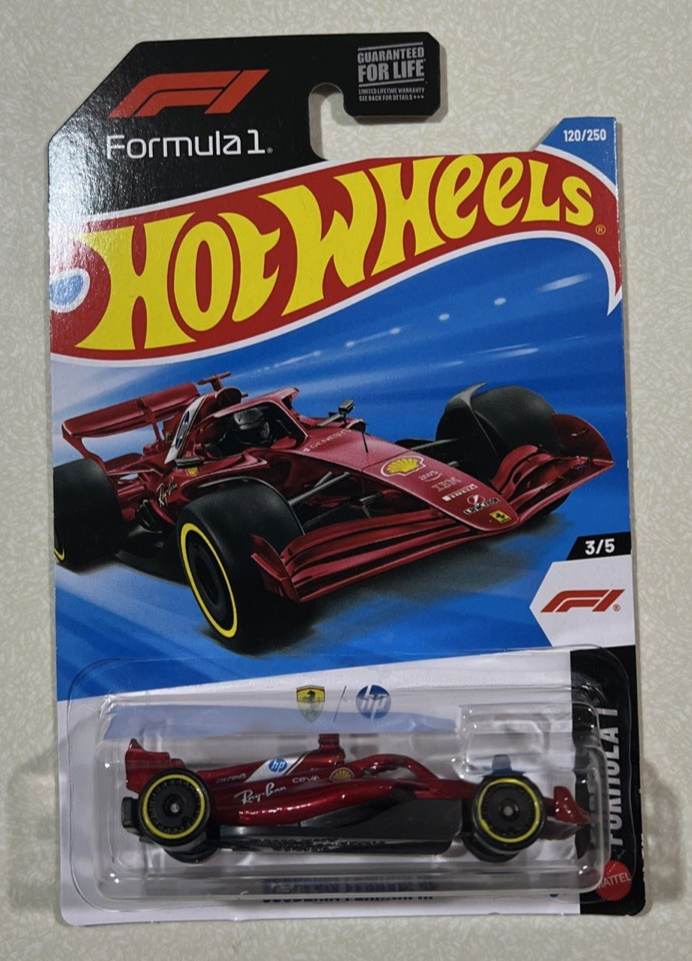 NEW 2026 Hot Wheels F CASE F1 Scuderia Ferrari HP Formula 1 #120