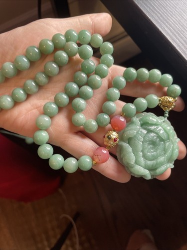 Aventurine Necklace with Carved Lotus Pendant Adjustable Length - Picture 10 of 11