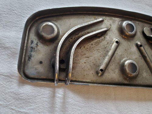 HARLEY DAVIDSON TOURING FRT FOOTBOARD FRAME - USED/DECENT - Picture 11 of 11