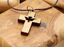 Collier pendentif croix Saint-Esprit en bois d'olivier 2 pièces terre Bethlée...
