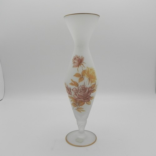Relpo White Satin Bud Vase 10" Spiral Stem Floral Design VTG Flower Gold Rim - 第 1/8 張圖片