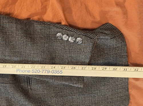 Oscar de la Renta 100% Wool Tweed Blazer with Satin Lining. 43 Long. - Picture 7 of 9