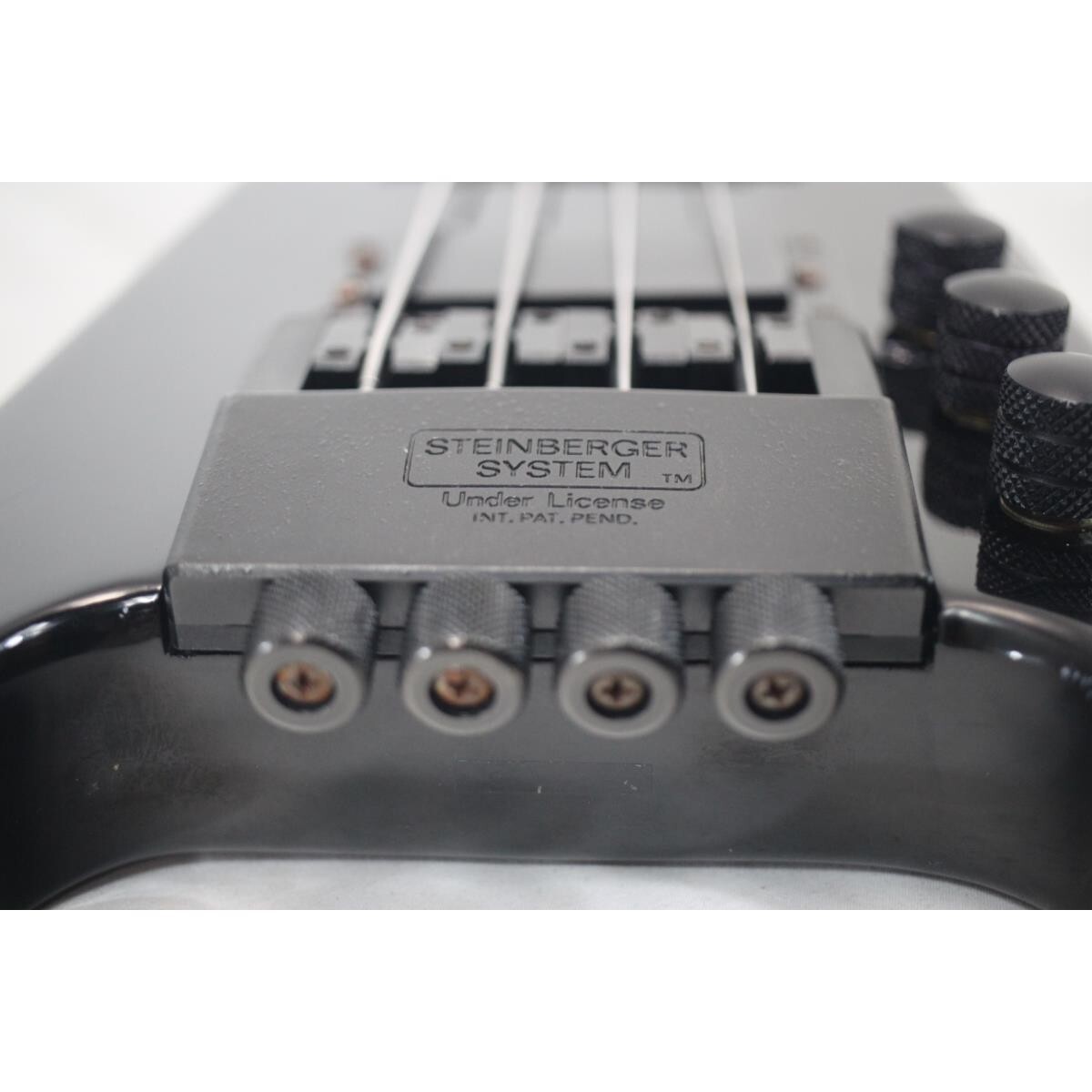 Hohner B2A Electric Neckless Bass 4strings Steinberger Test