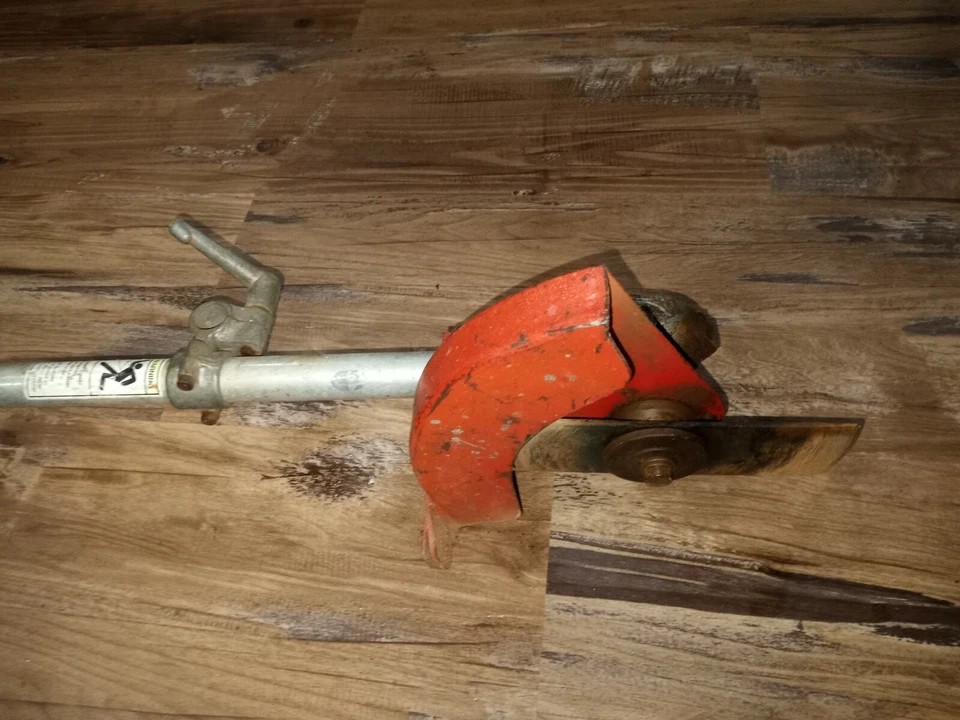 Recortadora de bordes REDMAX G2k Foto 3 de 4