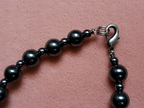 Hand- Made * GENUINE HEMATITE * MAGNETIC STONE Bracelet 8.25", 8 mm- Made in USA - Picture 2 of 7