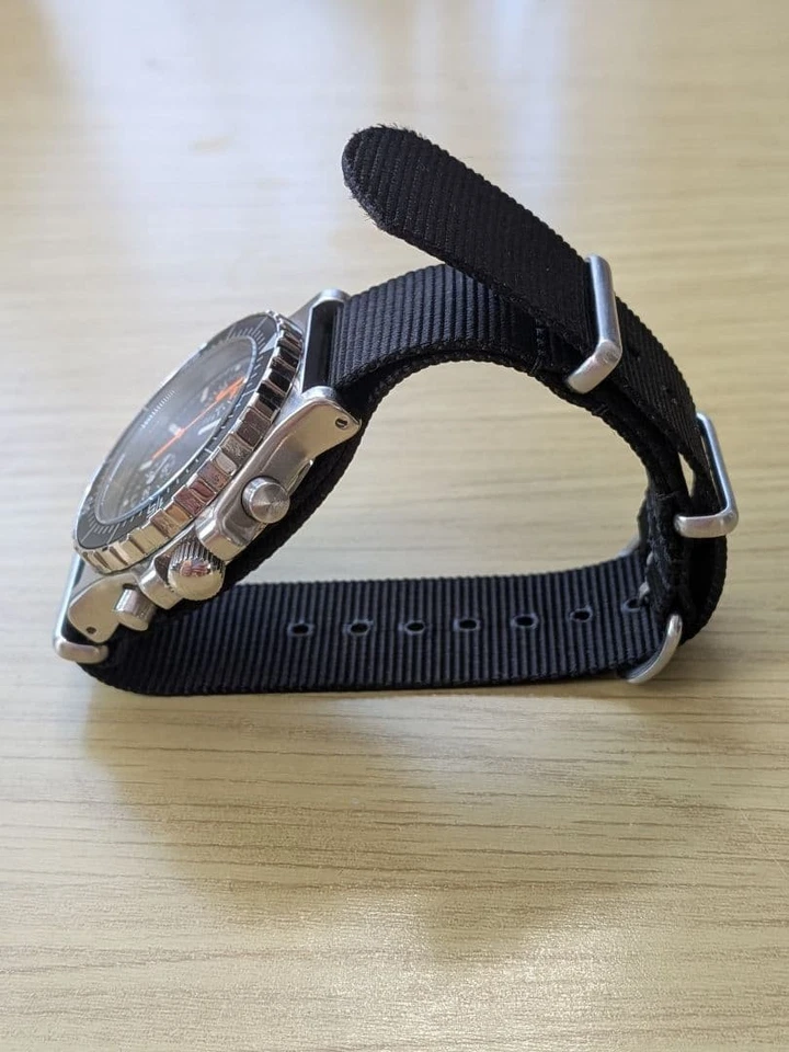 TUTIMA Field Cronógrafo Cuarzo Esfera Negra 38mm De JAPÓN Foto 2 de 4