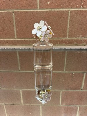 Marc Jacobs Daisy Eau So Fresh Eau de Toilette Spray Bottle 4.2 oz