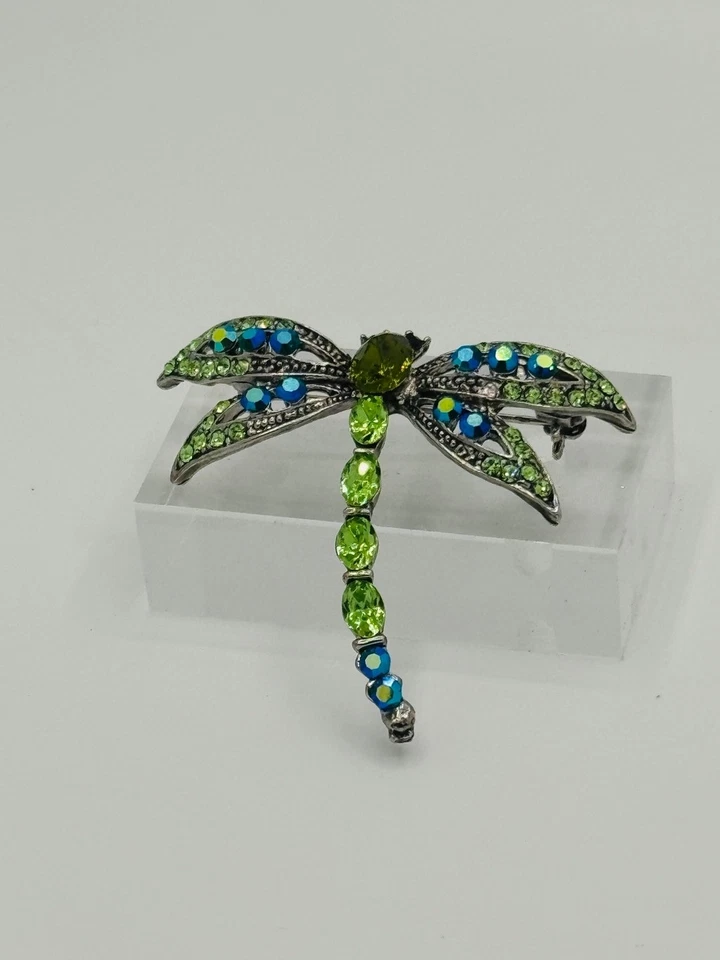 Broche de diamantes de imitación libélula - verde y azul brillante, prendedor de 2" Foto 2 de 4