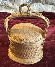 Vintage 3” Tiny Basket To Display With Antique Dolls Lot #9153