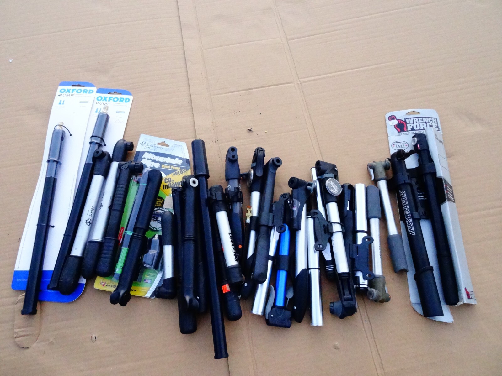 Job Lot Of 30 Quality Bicycle Pumps Schrader + Presta Mostly New