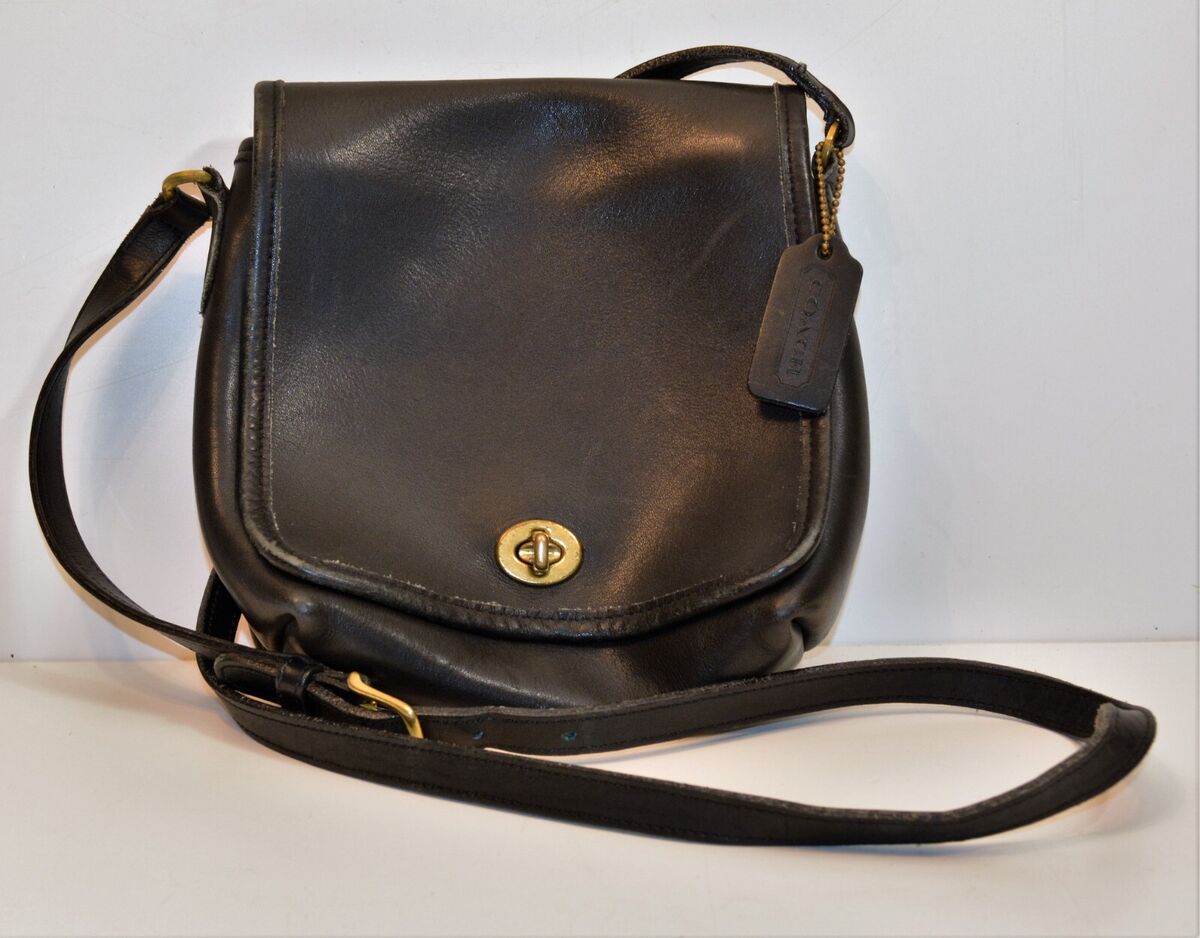 Auth VTG Coach Legacy Companion Black Leather Crossbody Auth VTG Coach Legacy Companion Black Leather Crossbody