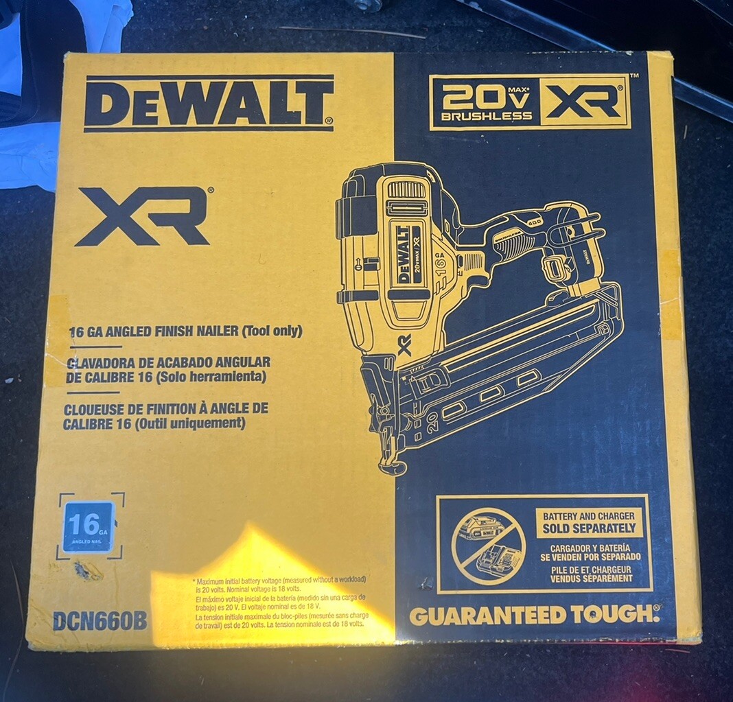 Dewalt DCN660B 20V MAX XR Cordless 16Gauge Angled Finish Nailer (Tool