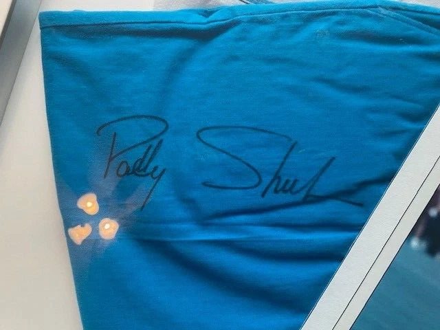 Polo y pantalones firmados por Patty Sheehan en Shadowbox Foto 3 de 4