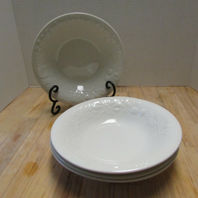 Set of 4 Gibson FRUIT White Embossed Rimmed Pasta Soup Salad Bowl eBay