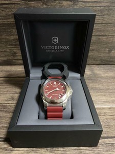 Victorinox Swiss Army Men's Watch New Battery 241719 200M  
