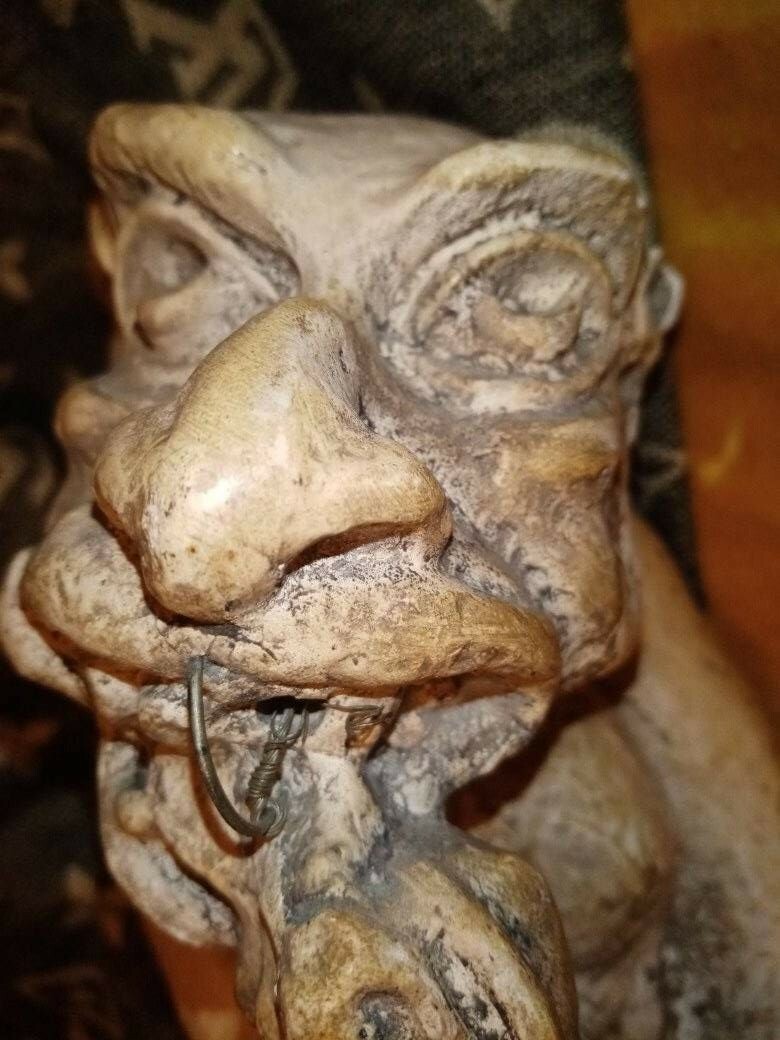 XIIIe s superbe gargouille en pierre ép Romane, monstre hybr