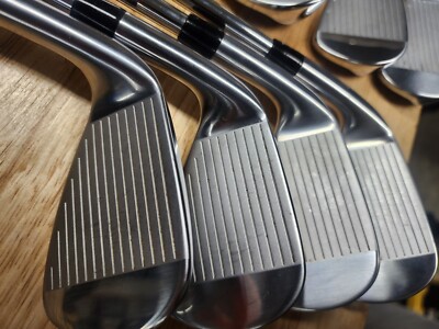 Titleist 718 AP3 4-PW,48* Iron Set Right Stiff Flex AMT Steel