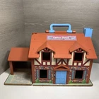 Vintage Fisher-Price Little People #952 Play Family House 1980