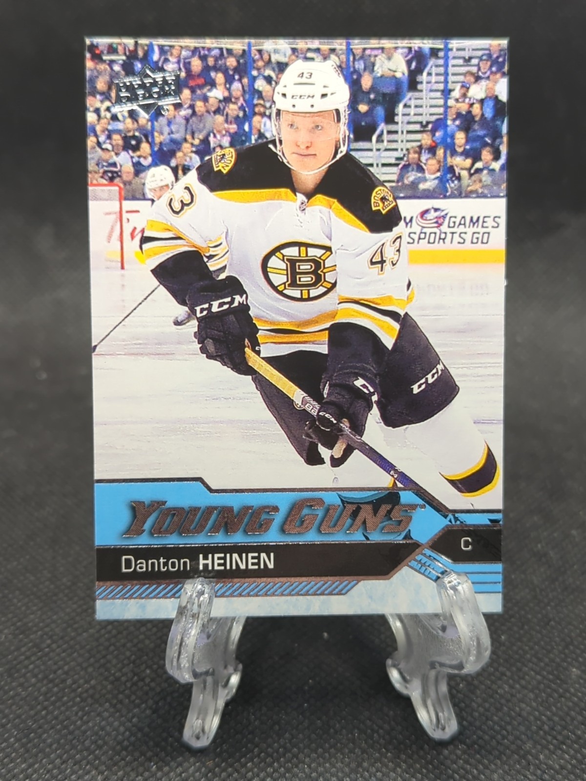 2016-17 Upper Deck Danton Heinen Young Guns Rookie RC #209 Boston Bruins
