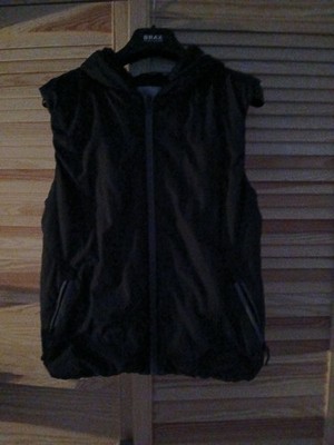 Bench. Weste Steppweste Kaputze Gr.M Schwarz Wie Neu
