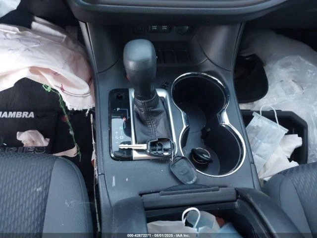 Cuarto de vidrio usado para: Toyota Highlander 2018 tinte de privacidad grado derecho A Foto 2 de 4